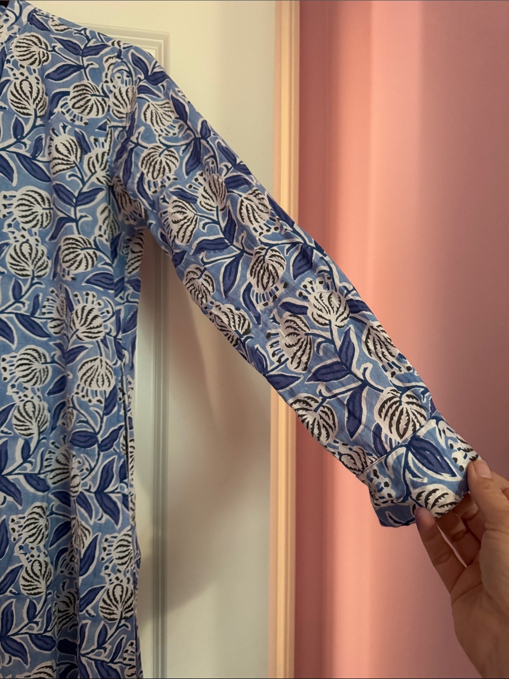 EUC Livro Maxi Caftan, Blue block print Size M - Picture 5 of 9